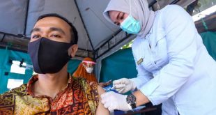 Vaksinasi di Lombok